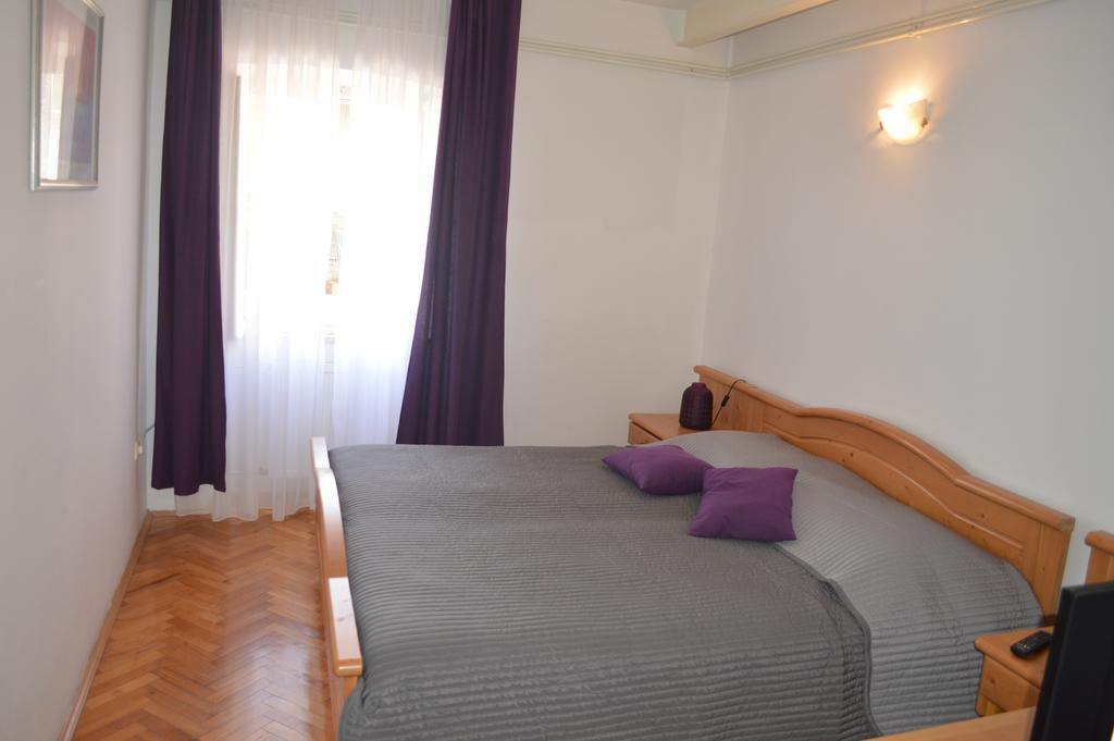 Guest House Kolarin Slano Pokoj fotografie