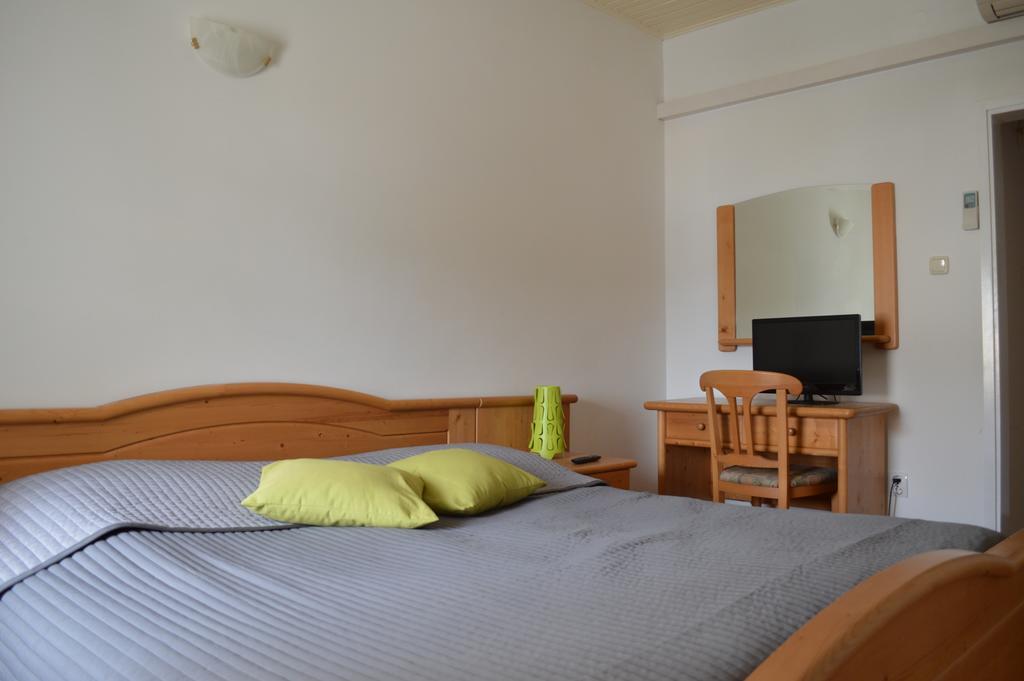Guest House Kolarin Slano Pokoj fotografie