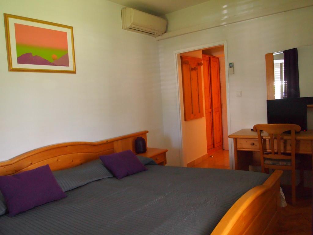 Guest House Kolarin Slano Pokoj fotografie